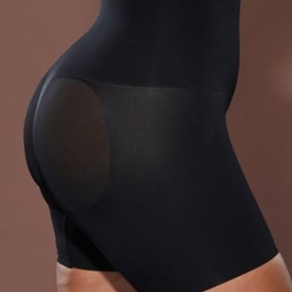 Yitty Shaping Shorts, Iconic Black, size 3x/4x